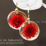 お花のピアス(紅）