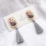 [訳あり作品]大人可愛い花たちと上品なタッセル＊gray