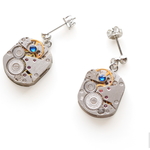 時計仕掛けのピアス　カプリブルー　ヴィンテージ時計のムーブメント