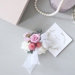 mama corsage  01