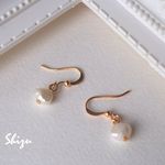 送料無料＊天然ケシパールのひと粒ピアス/イヤリング