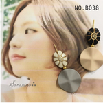  No.B038 オシャレな❁⃘़︎•･ウェーブビーズ×フラワー❁⃘アンティークピアス / イヤリング