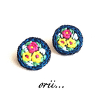 キラキラサークル花柄刺繍ピアス