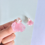 桜色の人魚のピアス