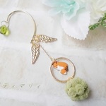 ＊天使なキツネ＊モコモコビーズとガラスのイヤーフック