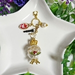 魔法の薔薇のチャーム&イヤホンジャック