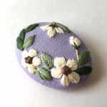   華色 刺繍ブローチ   ライラック