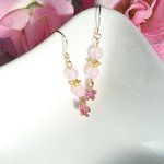 桜のかわいい春ピアス