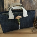 デニムの横長トート bag(木札ブローチ付き)