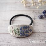 「再販」ラベンダーの刺繍オーバル型ヘアゴム