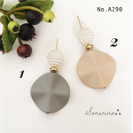 No.A290 オシャレな❁⃘़︎•･ウェーブビーズ×パールボールのピアス / イヤリング