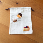  スイーツ柄の羊毛刺繍 巾着☆ベリータルトタルト☆