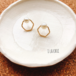 ＊再販54＊六角形×コットンパール  ノンホールピアス（ピアス可）