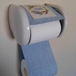 ハーブ刺繍のトイレットペーパーホルダーカバー