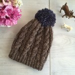 ＊アースspring＊ ケーブル編みのニット帽ポンポンつき　