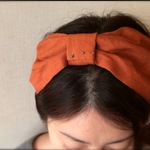 リネンのヘアバンド レンガ／くすんだオレンジ