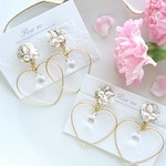 プリンセスティアラピアス《ホワイトローズ》