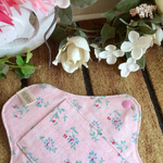 【再販】ポケット付き 厚手布ナプキン 　小花ピンク
