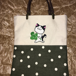 ちっさなねこ刺繍のかばん