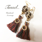 大人上品 マーブルタッセルピアス／イヤリング