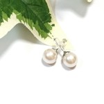 【送料込み】sun 🌟 simple  pearl (white) ピアス 