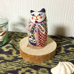 【送料無料】紅型のハチワレ猫の立つぬいぐるみ/パープルちゃん