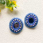 【残り2点となります。】オーバルビーズ刺繍イヤリング(コバルトブルー）