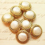 ■18mm■10個入■ ヴィンテージボタン (パール系ゴールド)　 [1257-18] 　制作に!! 