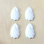 VINTAGE WHITE SELL DESIGN CABOCHON PARTS