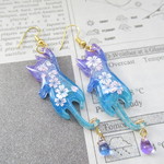 桜猫  ピアス/イヤリング(チェコ硝子ドロップビーズ付き)