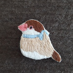 シナモン文鳥刺繍ブローチ(リボン)