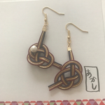 水引きピアス