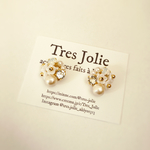 お花とパールのブーケピアス white