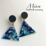 レザー×トライアングルピアス ブルー