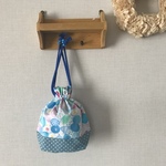 入園入学準備に…ちょうちょとお花 ブルーの コップ袋 巾着袋 ブルー