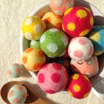 〖bon bon Felt Xドット〗Mサイズ ３種類～選べるパーツ  ミントXサーモン 