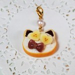 チョコレートソース添え♡ねこの食パン／チャーム
