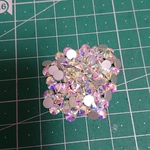 ラインストーン5mm オーロラ100粒