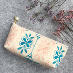 お花刺繍のペンケース