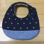 よだれの多い子用スタイ