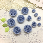21・青系 樹脂 薔薇 パーツ・中より少し大きめ・サイズ・樹脂・ウェディング材料・プレゼント作り、小物作りに   ソイワックス  材料