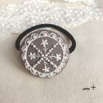 lace flower 刺繍ヘアゴム  ブローチへ変更可能☆