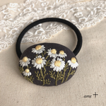 マーガレット 刺繍ヘアゴム4.5 ブローチへ変更可能