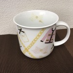リボン・香水のマグカップ