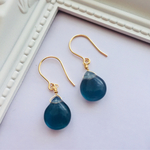 ✳︎14kgf ✳︎ブルーフローライトのドロップピアス