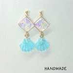 オーロラシェルピアス/イヤリング ブルー
