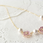 桜とコットンパールのネックレス