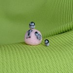 双子babyペンギンinたまごのおうち 羊毛フェルト