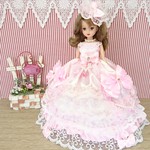 リカちゃん お姫様ドレス 一点物☆ピンク