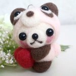 ピンクパンダくまちゃんとハートのストラップ　
